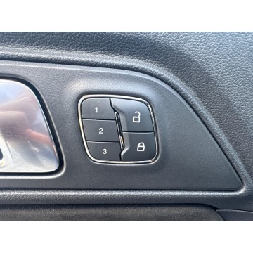 Ford Mustang  Kabriolet 2019,  5.0 benzyna - Na sprzedaż za 129 900 zł - Michałowice-Wieś - zdjęcie 12