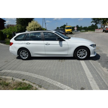 BMW Seria 3  Kombi 2014,  2.0 diesel - Na sprzedaż za 29 900 zł - Majdan Sieniawski - zdjęcie 12