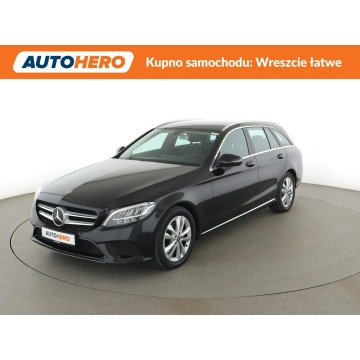 Mercedes C 200 - automat full LED skóra navi klima auto el. sterowane i grz. fotele hak
