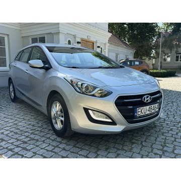 Hyundai i30  Kombi 2016,  1.6 diesel, automat - Na sprzedaż za 29 900 zł - Kutno - zdjęcie 4