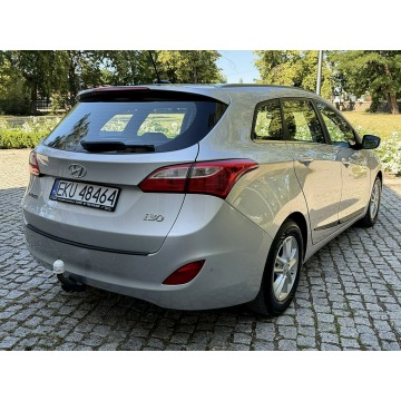 Hyundai i30  Kombi 2016,  1.6 diesel, automat - Na sprzedaż za 29 900 zł - Kutno - zdjęcie 6