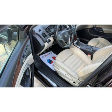Opel Insignia  Hatchback 2015,  2.0 diesel - Na sprzedaż za 32 997 zł - Gdańsk - zdjęcie 12
