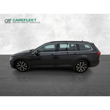 Volkswagen Passat  Kombi 2023,  2.0 diesel, automat - Na sprzedaż za 93 900 zł - Warszawa - zdjęcie 8