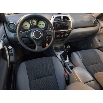 Toyota   Terenowy 2003,  2.0 benzyna - Na sprzedaż za 32 900 zł - Olsztyn - zdjęcie 5
