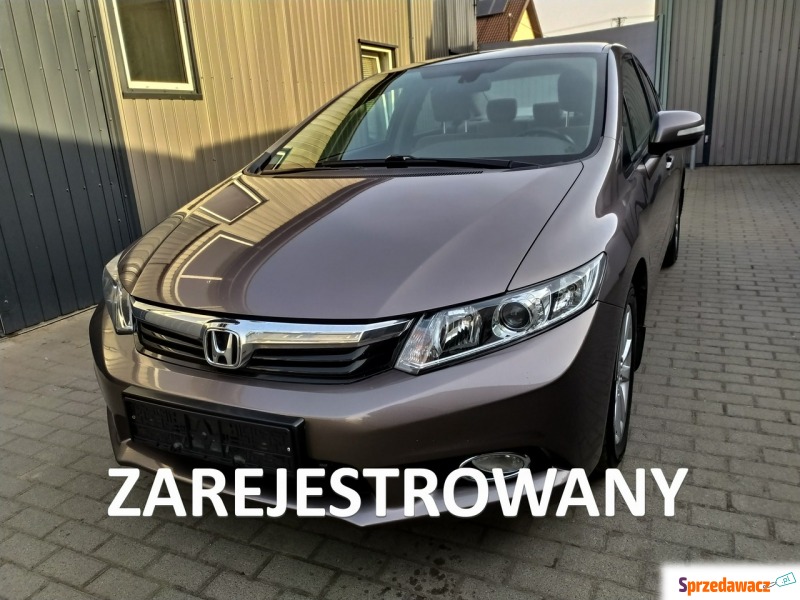 Honda Civic  Sedan/Limuzyna 2012,  1.8 benzyna - Na sprzedaż za 30 900 zł - Strzała