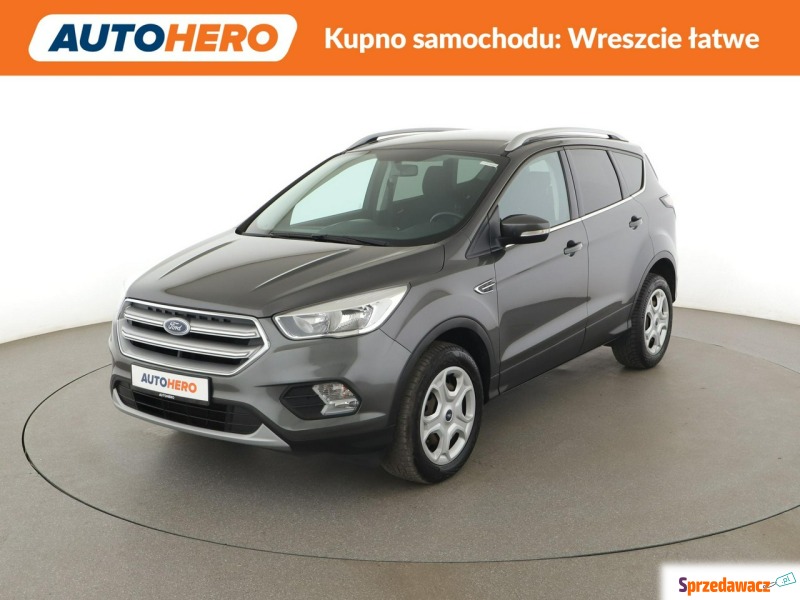 Ford Kuga  SUV 2017,  1.5 benzyna - Na sprzedaż za 43 000 zł - Warszawa