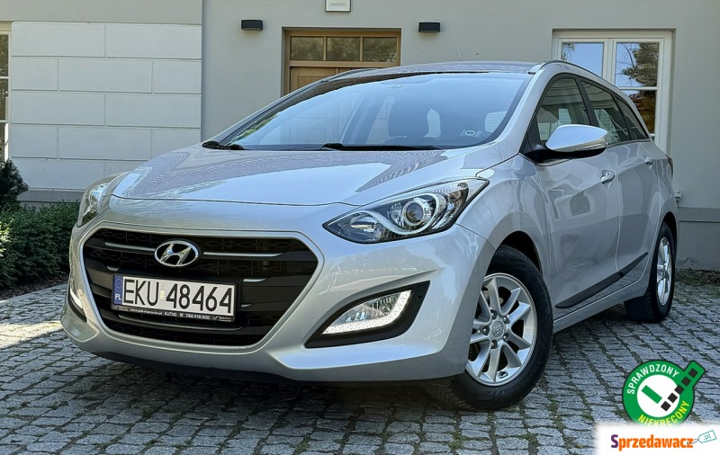 Hyundai i30  Kombi 2016,  1.6 diesel, automat - Na sprzedaż za 29 900 zł - Kutno