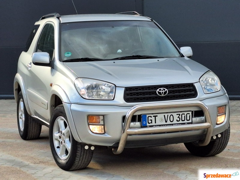 Toyota   Terenowy 2003,  2.0 benzyna - Na sprzedaż za 32 900 zł - Olsztyn