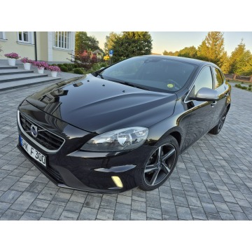Volvo V40  Hatchback 2015,  2.0 diesel - Na sprzedaż za 36 900 zł - Drelów - zdjęcie 2