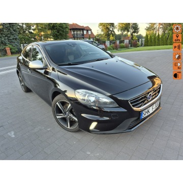 Volvo V40 - 2.0d 190km R-DESIGN navi full led chromy