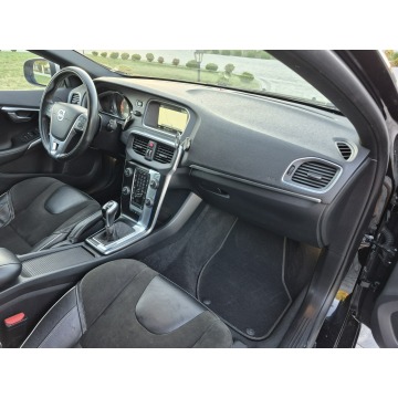 Volvo V40  Hatchback 2015,  2.0 diesel - Na sprzedaż za 36 900 zł - Drelów - zdjęcie 11