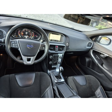 Volvo V40  Hatchback 2015,  2.0 diesel - Na sprzedaż za 36 900 zł - Drelów - zdjęcie 10