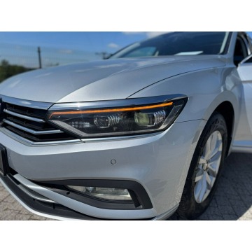 Volkswagen Passat  Kombi 2023,  2.0 diesel, automat - Na sprzedaż za 68 900 zł - Sierakowice - zdjęcie 4