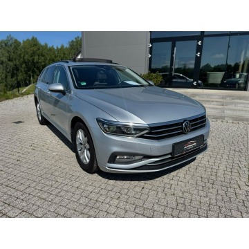 Volkswagen Passat  Kombi 2023,  2.0 diesel, automat - Na sprzedaż za 68 900 zł - Sierakowice - zdjęcie 3
