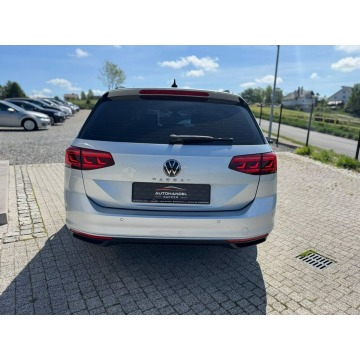 Volkswagen Passat  Kombi 2023,  2.0 diesel, automat - Na sprzedaż za 68 900 zł - Sierakowice - zdjęcie 8