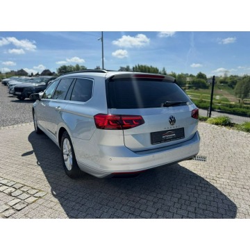 Volkswagen Passat  Kombi 2023,  2.0 diesel, automat - Na sprzedaż za 68 900 zł - Sierakowice - zdjęcie 7