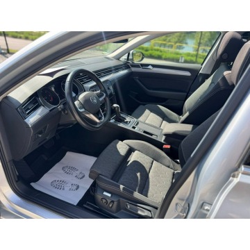 Volkswagen Passat  Kombi 2023,  2.0 diesel, automat - Na sprzedaż za 68 900 zł - Sierakowice - zdjęcie 12