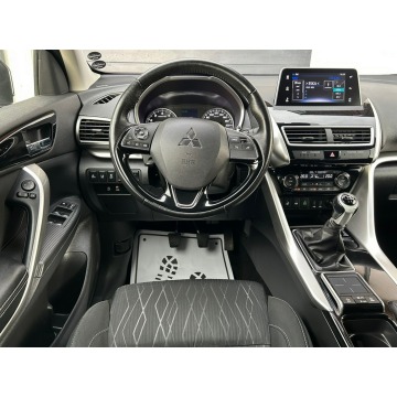 Mitsubishi Eclipse Cross  SUV 2018,  1.5 benzyna, automat - Na sprzedaż za 69 900 zł - Kotarwice - zdjęcie 6