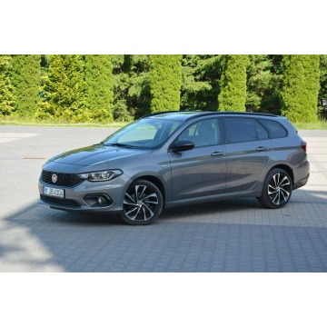 Fiat Tipo  Kombi 2019,  1.6 diesel, automat - Na sprzedaż za 35 900 zł - Ostrów Mazowiecka - zdjęcie 3