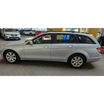Mercedes - Benz C-klasa  Kombi 2010,  1.8 benzyna, automat - Na sprzedaż za 26 900 zł - Mysłowice - zdjęcie 6
