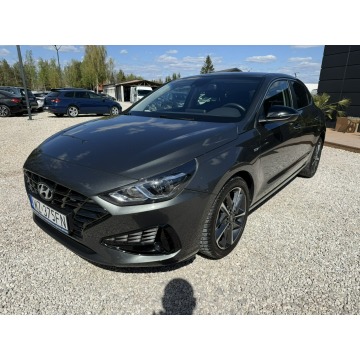 Hyundai i30  Hatchback 2022,  1.5 benzyna, automat - Na sprzedaż za 69 900 zł - Pęcice - zdjęcie 7