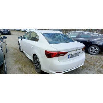 Toyota Avensis  Sedan/Limuzyna 2018,  2.0 diesel - Na sprzedaż za 54 900 zł - Dąbrowa Górnicza - zdjęcie 4
