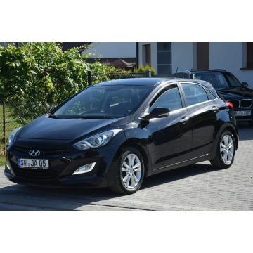 Hyundai i30  Hatchback 2012,  1.6 diesel - Na sprzedaż za 28 900 zł - Majdan Sieniawski - zdjęcie 3