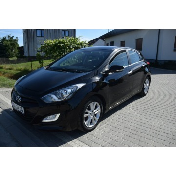 Hyundai i30  Hatchback 2012,  1.6 diesel - Na sprzedaż za 28 900 zł - Majdan Sieniawski - zdjęcie 4