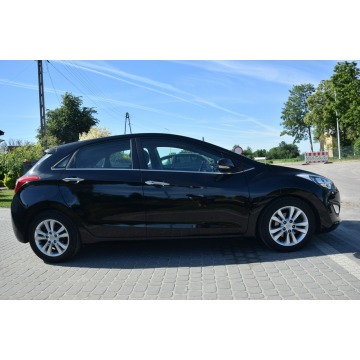 Hyundai i30  Hatchback 2012,  1.6 diesel - Na sprzedaż za 28 900 zł - Majdan Sieniawski - zdjęcie 9