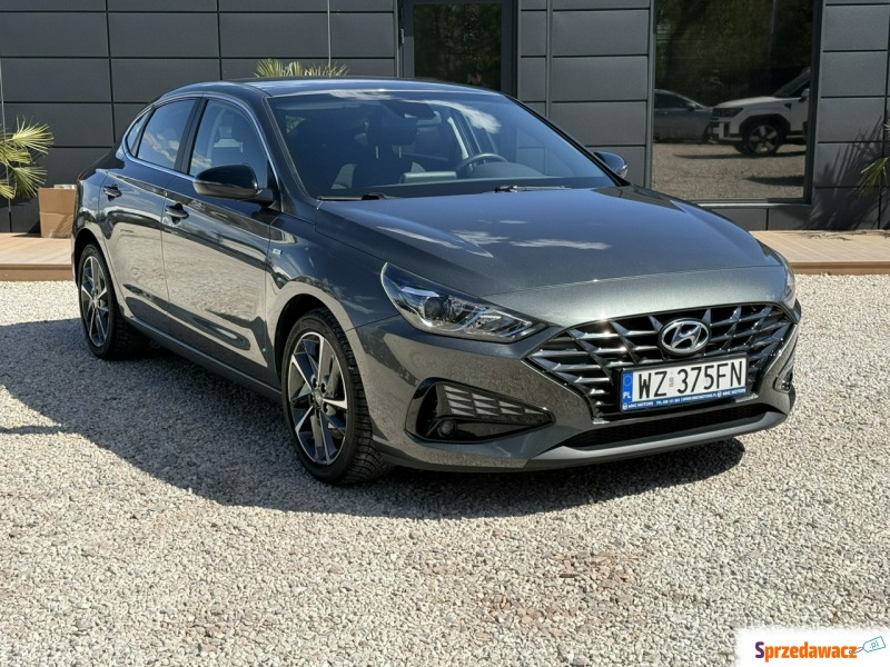Hyundai i30  Hatchback 2022,  1.5 benzyna, automat - Na sprzedaż za 69 900 zł - Pęcice