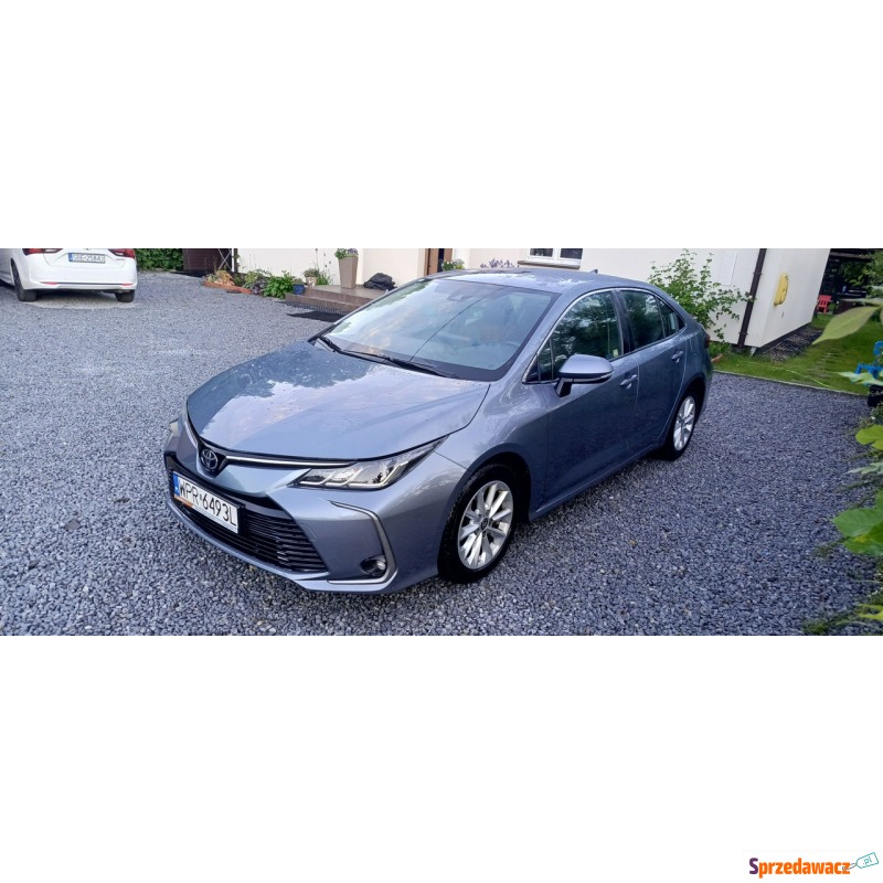 Toyota Corolla  Sedan/Limuzyna 2023,  1.5 benzyna - Na sprzedaż za 62 900 zł - Dąbrowa Górnicza