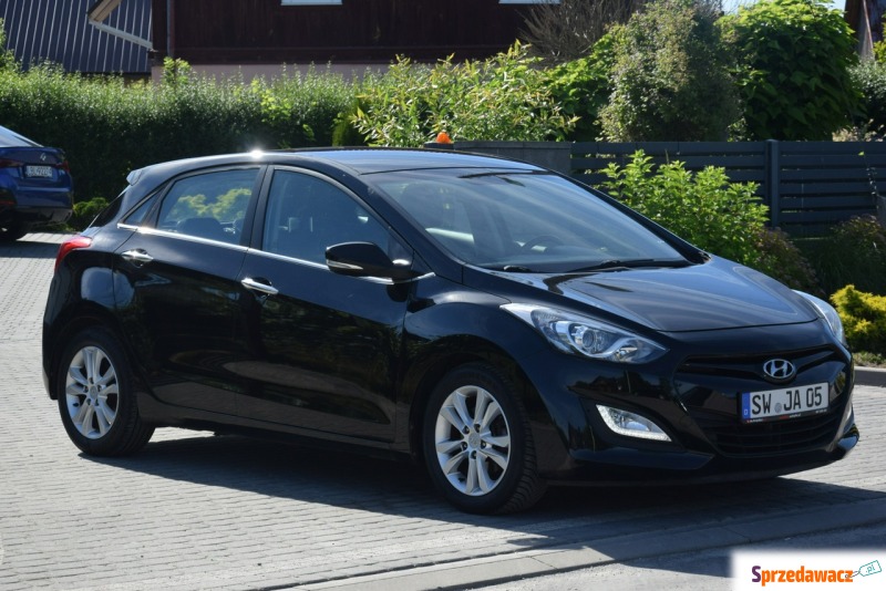 Hyundai i30  Hatchback 2012,  1.6 diesel - Na sprzedaż za 28 900 zł - Majdan Sieniawski
