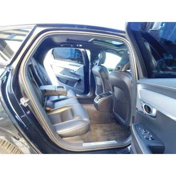 Volvo S90  Sedan/Limuzyna 2020,  2.0 benzyna, automat - Na sprzedaż za 99 980 zł - Żyrardów - zdjęcie 12