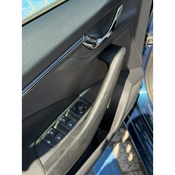 Skoda Scala  Hatchback 2021,  1.0 benzyna, automat - Na sprzedaż za 68 900 zł - Tychy - zdjęcie 10