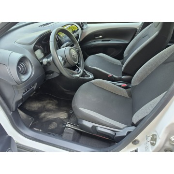 Toyota Aygo X  Hatchback 2024,  1.0 benzyna, automat - Na sprzedaż za 64 000 zł - Balice - zdjęcie 10