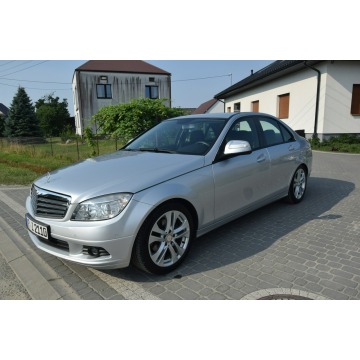 Mercedes - Benz C-klasa  Sedan/Limuzyna 2008,  1.8 benzyna - Na sprzedaż za 25 900 zł - Majdan Sieniawski - zdjęcie 4