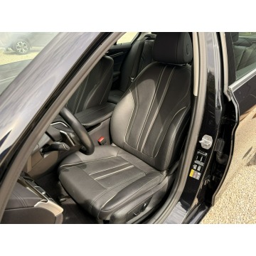 BMW Seria 5  Sedan/Limuzyna 2019,  2.0 hybryda, automat - Na sprzedaż za 124 800 zł - Pęcice - zdjęcie 12