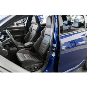 Volkswagen Golf  Hatchback 2026,  2.0 benzyna, automat - Na sprzedaż za 223 860 zł - Warszawa - zdjęcie 9