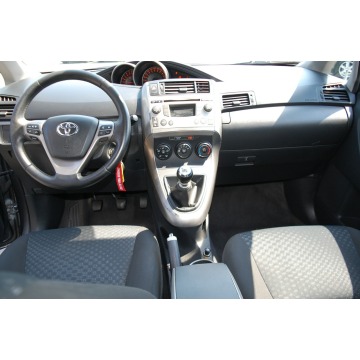 Toyota Verso  Hatchback 2009,  1.6 benzyna - Na sprzedaż za 20 900 zł - Dębica - zdjęcie 6