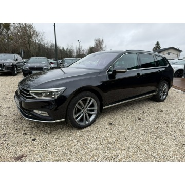 Volkswagen Passat  Kombi 2021,  2.0 diesel, automat - Na sprzedaż za 79 900 zł - Pęcice - zdjęcie 8