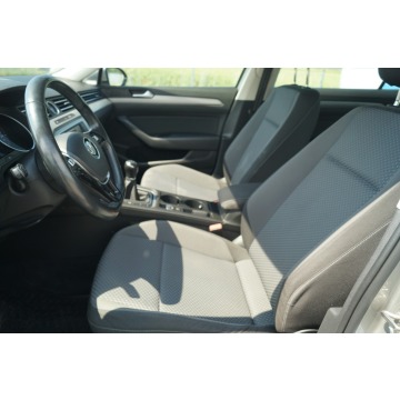 Volkswagen Passat  Sedan/Limuzyna 2016,  1.4 benzyna - Na sprzedaż za 39 900 zł - Goczałkowice-Zdrój - zdjęcie 5