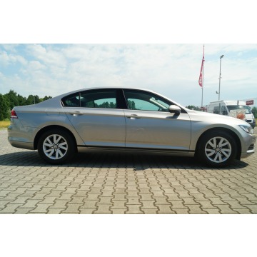 Volkswagen Passat  Sedan/Limuzyna 2016,  1.4 benzyna - Na sprzedaż za 39 900 zł - Goczałkowice-Zdrój - zdjęcie 11
