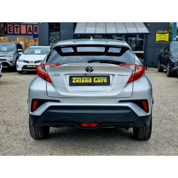 Toyota C-HR  SUV 2017,  1.8 hybryda, automat - Na sprzedaż za 65 900 zł - Szczecin - zdjęcie 6