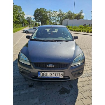 Ford Focus  Hatchback 2005,  1.6 benzyna - Na sprzedaż za 3 800,00 zł - Głogów - zdjęcie 7