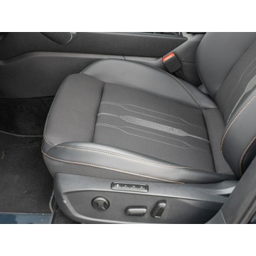 Cupra Leon  Kombi 2023,  2.0 benzyna, automat - Na sprzedaż za 124 850 zł - Gdańsk - zdjęcie 10