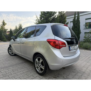Opel Meriva  Minivan/Van 2011,  1.4 benzyna+LPG - Na sprzedaż za 13 500 zł - Szczecin - zdjęcie 4