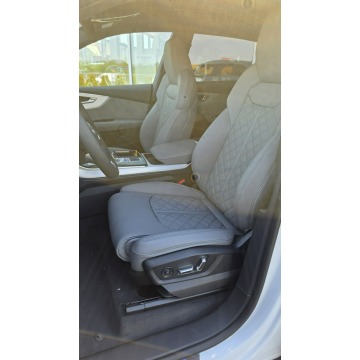 Audi Q8  SUV 2026,  3.0 diesel, automat - Na sprzedaż za 464 809 zł - Radom - zdjęcie 8