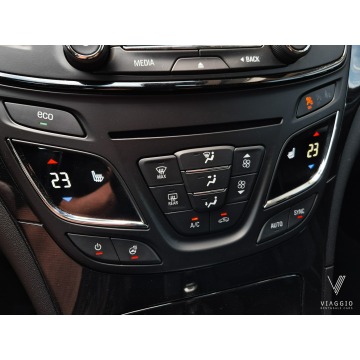 Opel Insignia  Kombi 2015,  2.0 diesel - Na sprzedaż za 26 499 zł - Tychy - zdjęcie 8