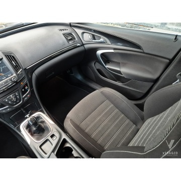 Opel Insignia  Kombi 2015,  2.0 diesel - Na sprzedaż za 26 499 zł - Tychy - zdjęcie 12