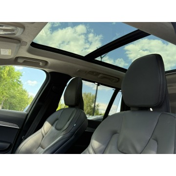 Volvo   SUV 2023,  2.0 hybryda, automat - Na sprzedaż za 269 900 zł - Pęcice - zdjęcie 11